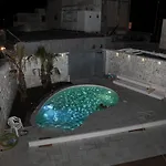 Grace Bed & Breakfast 3*